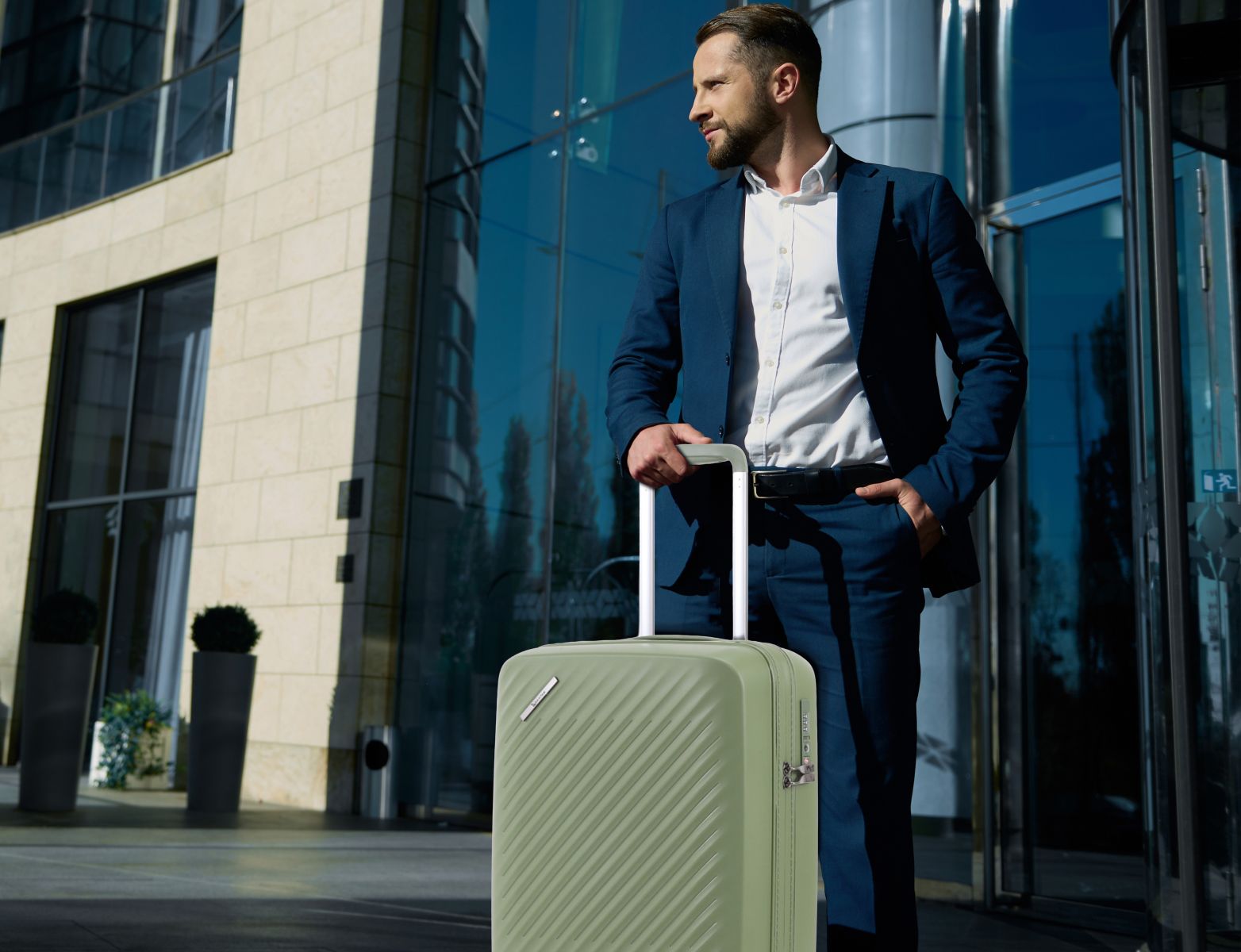 Lifestyle-Story-Ad-in-Orange-Ivory-80s-Type-Style-1